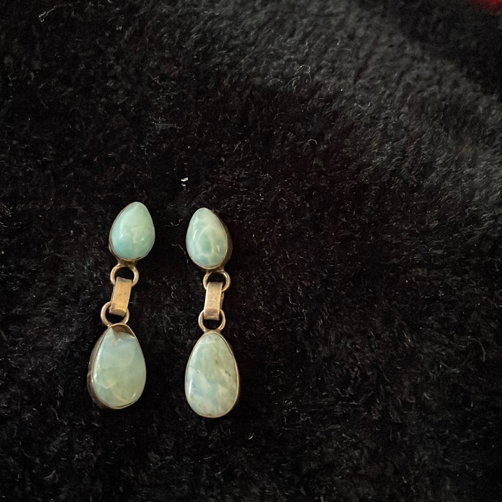Lovely 925 Silver Earrings With Lapis Stones